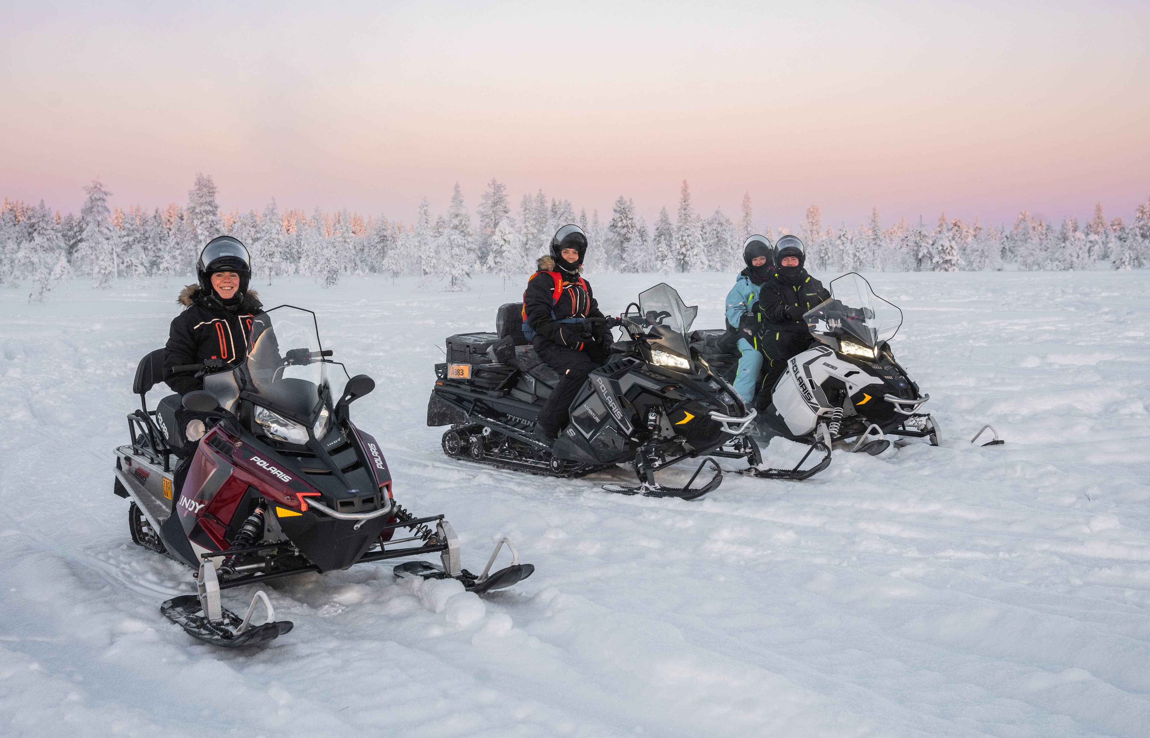 Snowmobile Safari 2 h